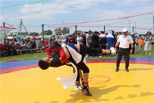 Праздник песни, труда и спорта "Акатуй" в Комсомольском районе
