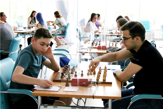 Старт дан! В столице Чувашии впервые проходит высшая лига чемпионата России по шахматам