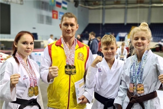 Сборная Чувашии по всестилевому каратэ вернулась с медалями международных соревнований