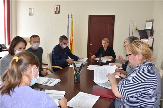Надежда Колебанова провела заседания рабочих групп по рассмотрению материалов дел в рамках тарифной кампании на 2022 год
