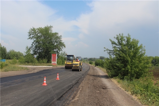 Глава администрации Урмарского района Д. Иванов ознакомился с ходом проведения ремонтных работ автодороги «Урмары – Кульгеши»