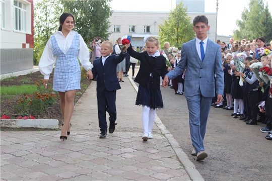 День знаний в Урмарской и Шоркистринской школах