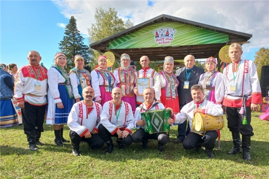 Фольклорный коллектив "Санар" - лауреат II степени Всероссийского фестиваля-конкурса народных хоров и ансамблей "Поет село родное"