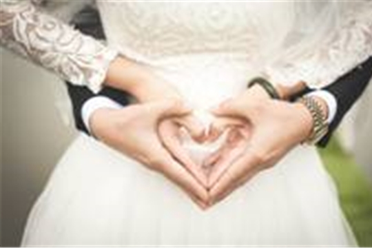 В отделе ЗАГС состоялась регистрация заключения 100-ого брака