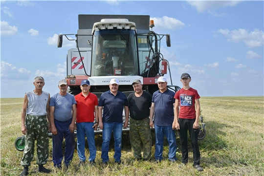 Уборка урожая в СХПК "Комбайн" и ООО "Победа"