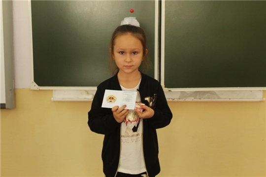 Учащиеся начальных классов МБОУ Яльчикская СОШ" получили золотые знаки отличия ВФСК "ГТО"