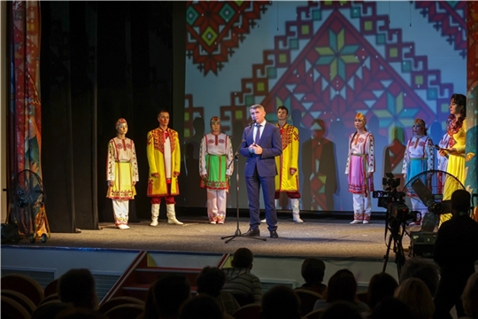 В Чувашии открылись сразу два международных театральных фестиваля