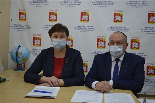 В администрации Яльчикского района состоялся прямой эфир по теме вакцинации