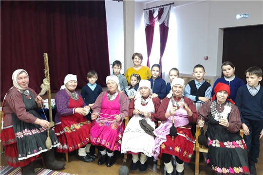 В рамках Всероссийской акции «Народная культура для школьников» в Сойгинском сельском Доме культуры состоялся фолк-урок «Улах»
