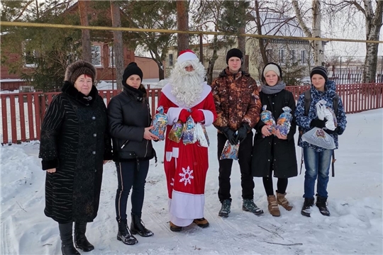 Акция «Новогодний подарок детям»