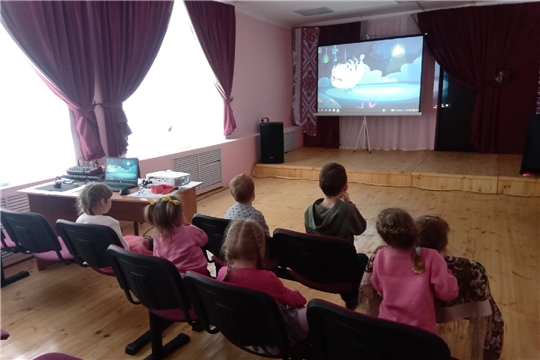 Познавательная программа с просмотром мультфильма прошла в Алтышевском СДК