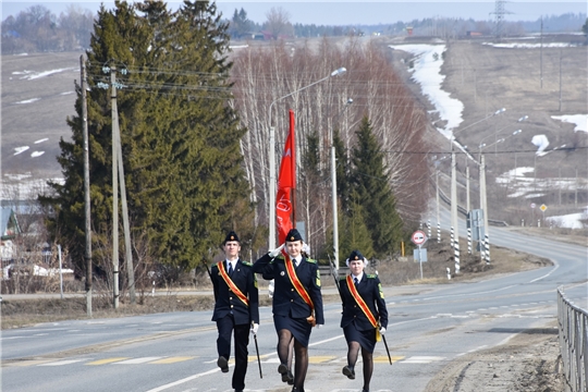 В преддверии 77-годовщины Победы в Великой Отечественной войне 1941 - 1945 годов в Аликовском районе стартовала патриотическая акция «Часовой у Знамени Победы»
