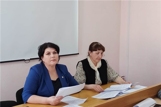 Заседание комиссии по делам несовершеннолетних и защите их прав  администрации Батыревского района