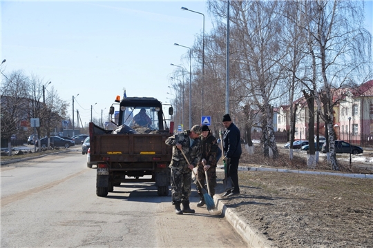 В районе стартовал субботник по уборке территорий