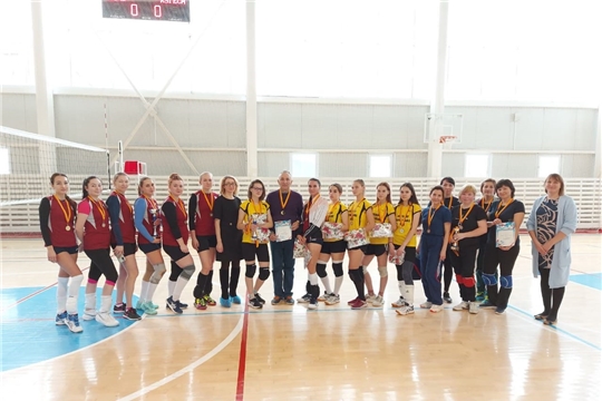Чемпионат Чебоксарского района по волейболу среди женских команд посвящённый дню Матери
