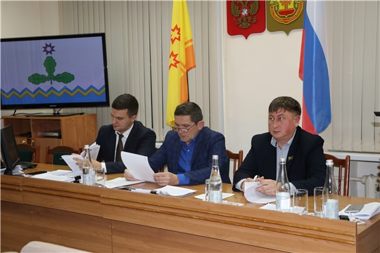 В зале заседаний администрации Чебоксарского района прошли публичные слушания по проекту бюджета Чебоксарского района на 2022 год и на плановый период 2023 и 2024 годов