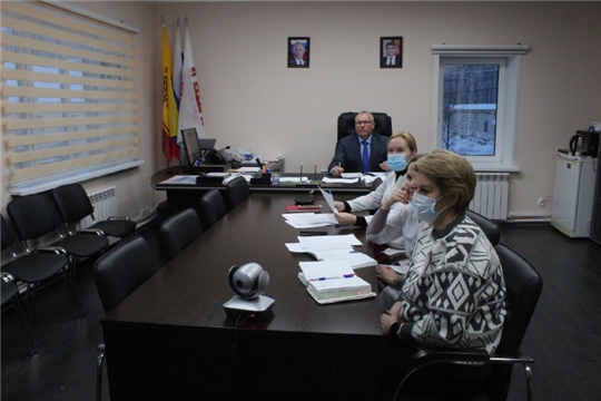 Николай Хорасёв провел еженедельное совещание по вопросу проведения вакцинации против COVID-19