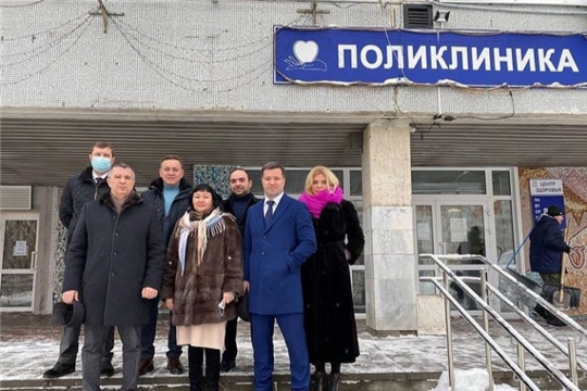 Народные избранники продолжают поддерживать  чебоксарских медиков