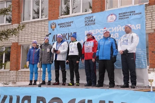 Глава города Чебоксары Олег Кортунов принял  участие в «Лыжне России – 2022»