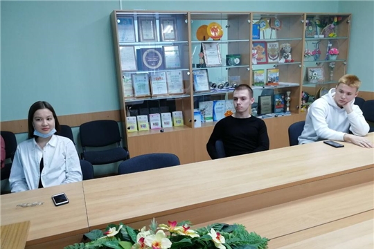 Школьные помощники Новочебоксарска обсудили социальный проект
