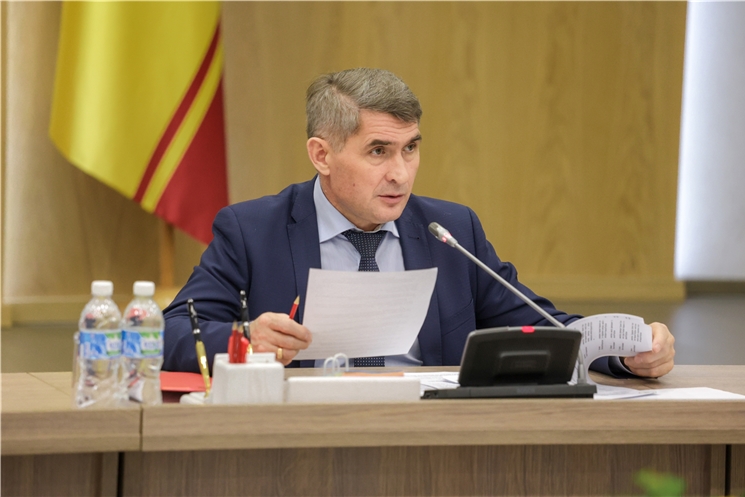 Правительство çуртĕнче Шалу тӳлессипе ĕçлекен комиссин черетлĕ ларăвĕ иртрĕ