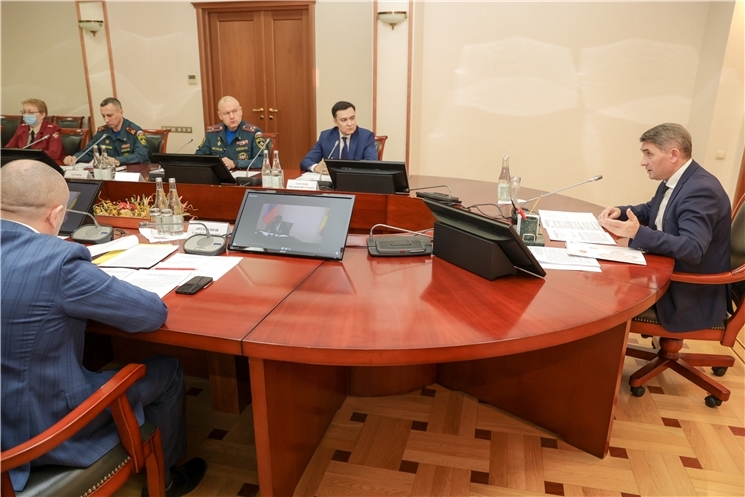 Республикăри Чрезвычайлă лару-тăрăва асăрхаттарас тата сирсе ярас, пушар хăрушсăрлăхĕпе тивĕçтерес енĕпе ĕçлекен комисси ларăвĕ иртнĕ