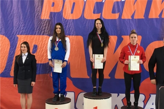 Анастасия Лоренц - чемпионка России по пауэрлифтинг