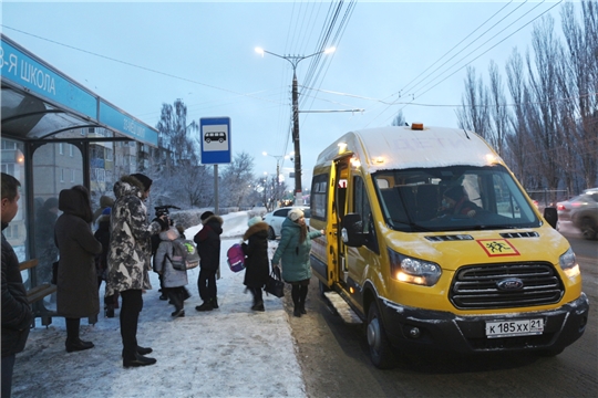 Учащиеся  мкр. «Соляное» стали добираться в школы на новом автобусе