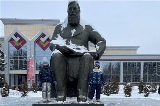 Памятники выдающимся землякам Чувашии: в детских садах проходят онлайн-акции