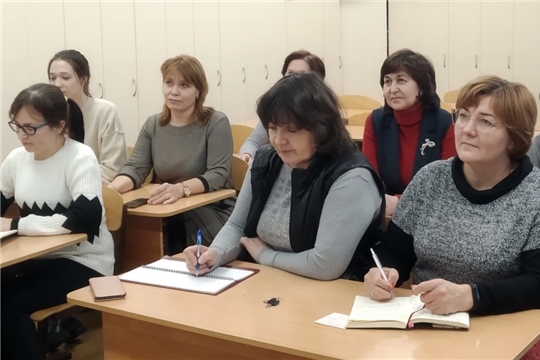Для столичных педагогов состоялся вебинар по теме: «Литературное чтение на родном русском: особенности реализации»