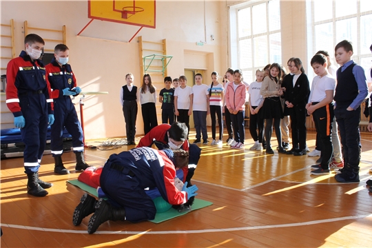 Столичные школьники - участники Всероссийского открытого урока по основам безопасности жизнедеятельности
