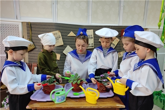 В детских садах столицы стартовала ежегодная патриотическая акция «Цветок ветерану»