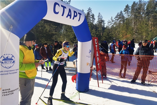 Открытое первенство города Чебоксары по лыжным гонкам "Заволжская снежинка" состоялось 24 марта на лыжных трассах в Заволжье