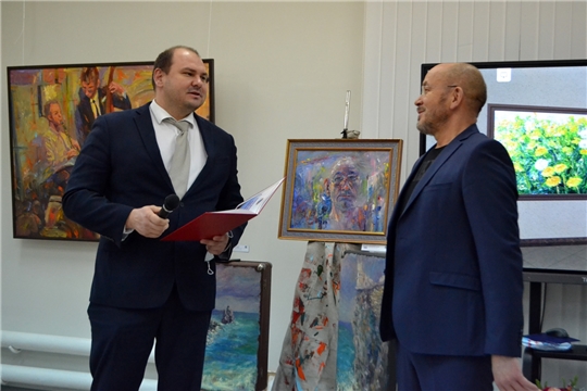 В Чебоксарах открылась персональная выставка Станислава Воронова «НАШ КРЫМ»