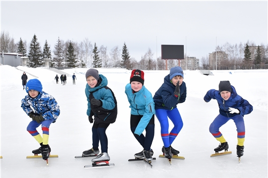 В Чебоксарах прошли Всероссийские соревнования по конькобежному спорту «Лёд надежды нашей»