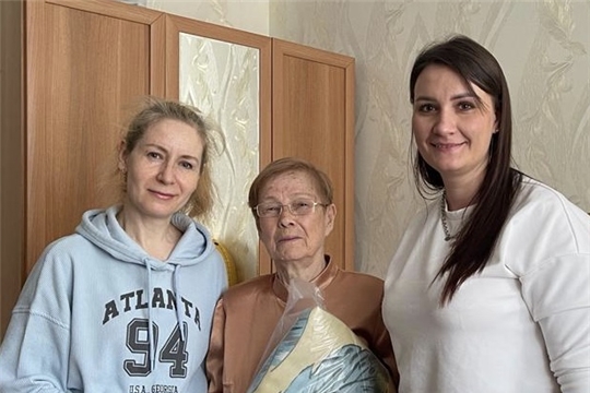 В Год выдающихся земляков 90-летний юбилей отпраздновала жительница Калининского района Юлия Михеева