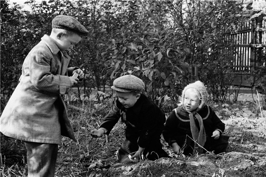Счастливое детство руководителей национально-культурных объединений Чувашии в фотографиях