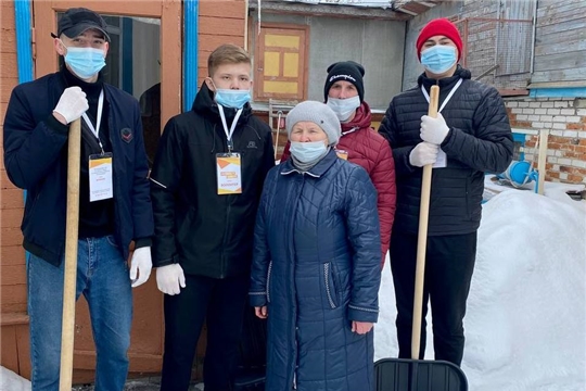 Волонтёры муниципального штаба #МыВместе в городе Канаш продолжают оказывать посильную адресную помощь.