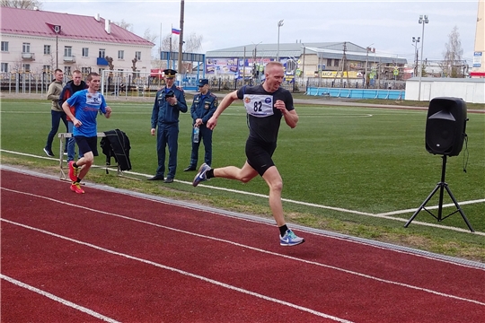 В городе Канаш состоялись соревнования по легкой атлетике среди сотрудников МЧС России
