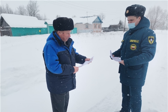 Продолжаются профилактические рейды по соблюдению правил пожарной безопасности в сельских поселениях региона