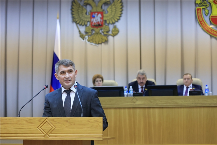 Олег Николаев выступил с Отчетом о деятельности Кабинета Министров Чувашии за 2021 год