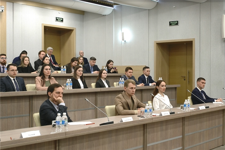 Итоги недели. О роли Молодежного правительства Чувашской Республики и Молодежной палаты при Госсовете республики