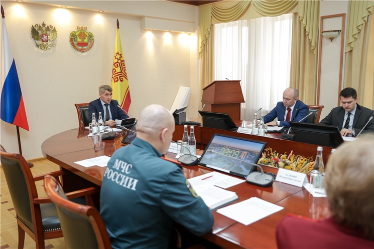 Олег Николаев провел вводный инструктаж для предстоящих командно-штабных учений