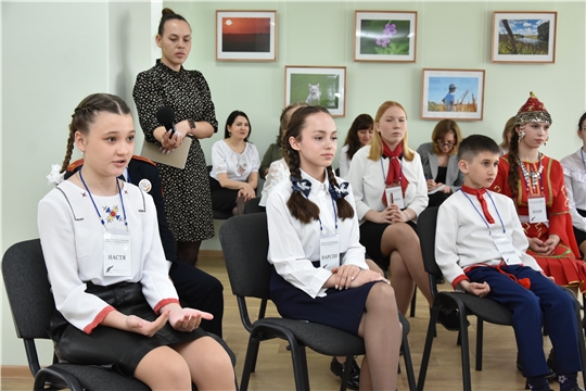 Пресс-конференция с юными корреспондентами в рамках Дня чувашского языка