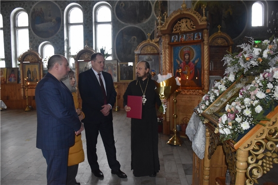 В Рождественскую неделю руководство Шумерли посетило Храм преподобного Серафима Саровского