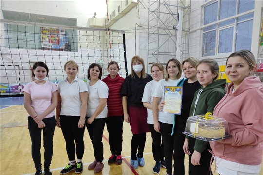 Молодые педагоги Ибресинского района приняли участие в соревнованиях по волейболу 