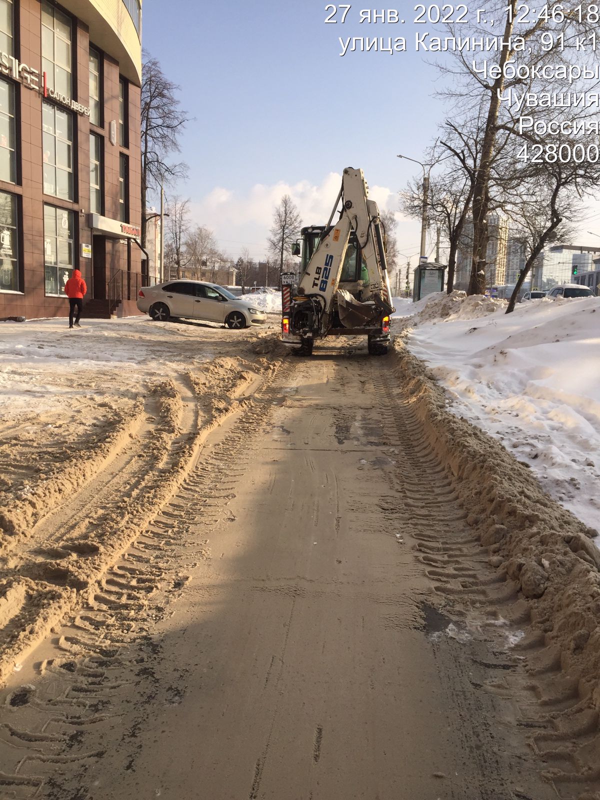 Припаркованный вдоль дорог автотранспорт продолжает создавать помехи работе  снегоуборочной техники | Управа по Калининскому району администрации города  Чебоксары