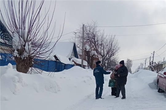 В частном секторе Калининского района продолжается профилактическая работа по предупреждению пожаров