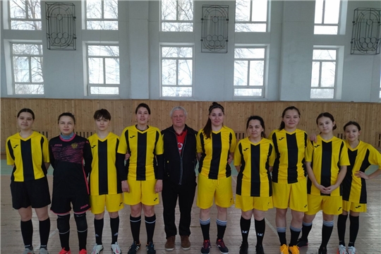 В спортивном зале АУ " ФСК "Восток" состоялись товарищеские игры по мини-футболу, посвященные Международному женскому дню