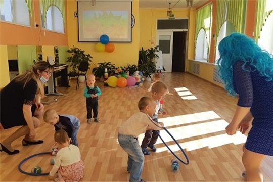 В Доме ребёнка "Малютка" прошёл музыкально-спортивный праздник, приуроченный ко дню "солнечных детей"